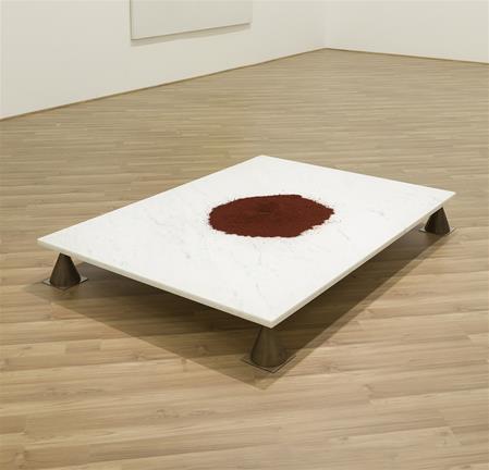 <b>Carlos Fajardo </b>