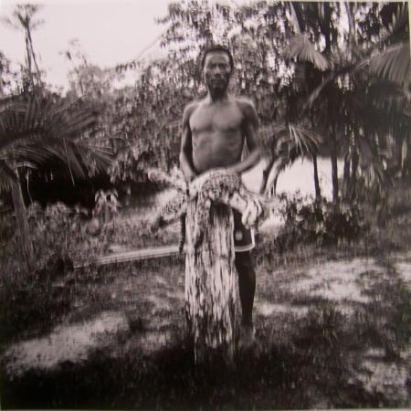 <b>Edu Simes </b>